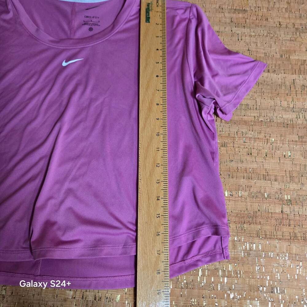 Nike Dri-FIT Cropped Short Sleeve Training Top Purple Size L - Picture 7 of 7